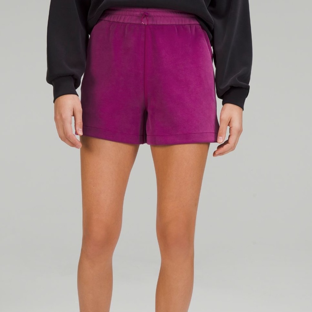 Softstreme high rise shorts 4” inseam